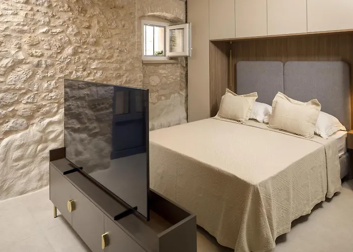 Maja Aurelia In The Centre-romantic Hvar Town