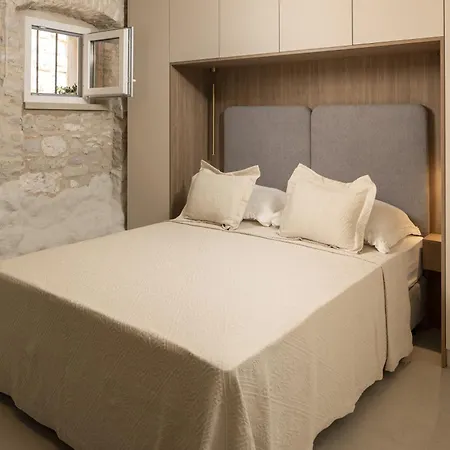 Maja Aurelia In The Centre-romantic * Hvar Town