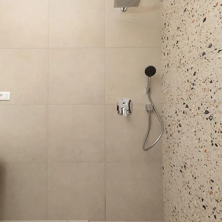 Maja Aurelia In The Centre-romantic