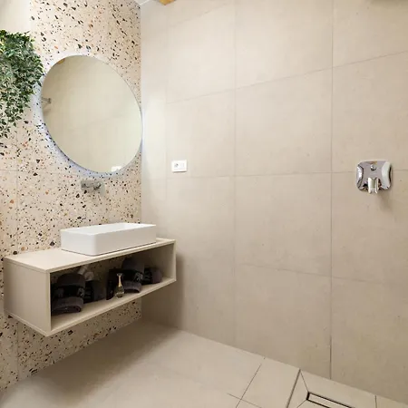 Apartment Maja Aurelia In The Centre-romantic *