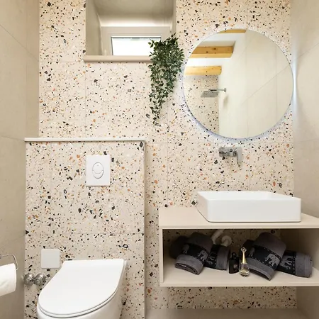 Maja Aurelia In The Centre-romantic Apartment Hvar Town